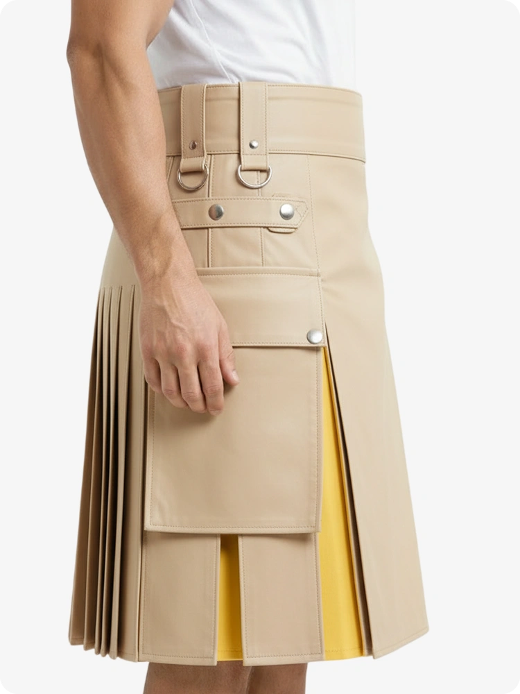 Kilt de cuero beige crema y amarillo con bolsillos cargo