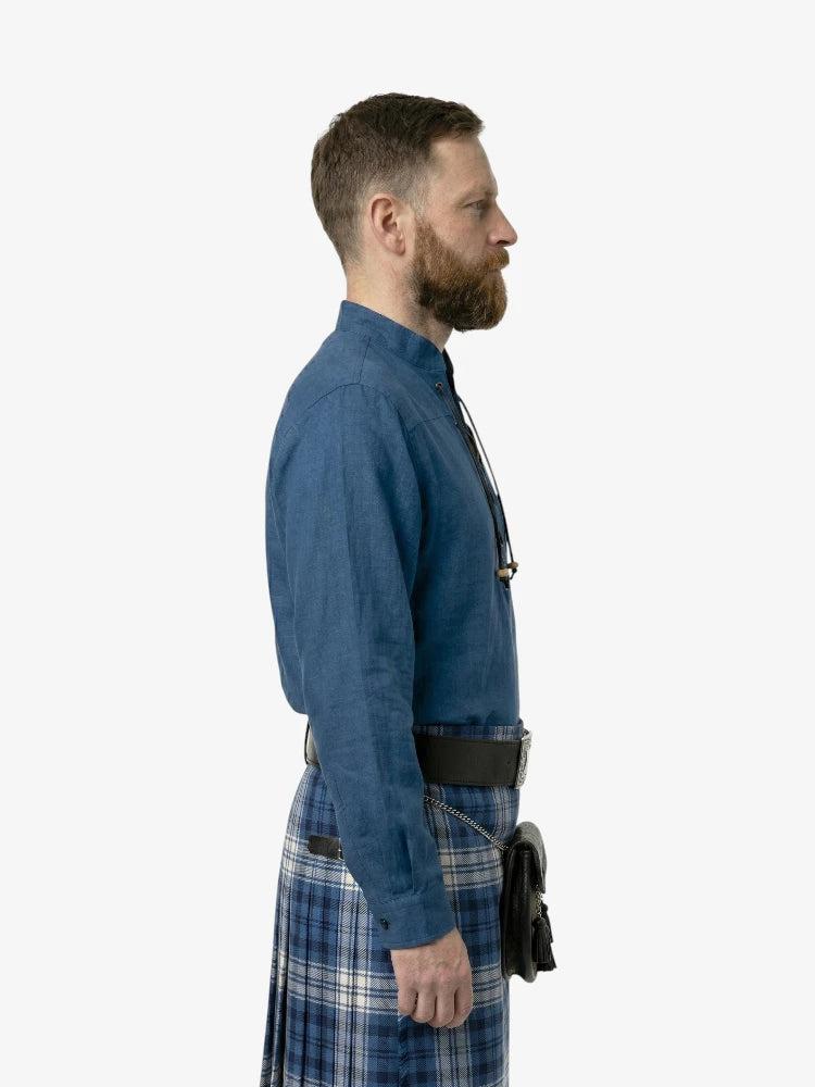 Camisa Jacobite Ghillie azul hecha a medida