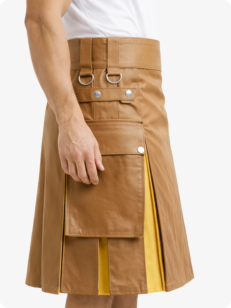 Kilt de cuero color camel y amarillo con bolsillos cargo