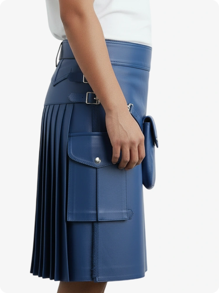 Kilt de cuero plisado azul estándar con trabillas y correas laterales